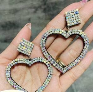 Meet your Posher, Alma